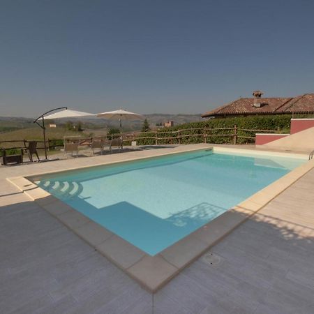 Poggio Dei Farinetti Bed and Breakfast Diano dʼAlba Buitenkant foto