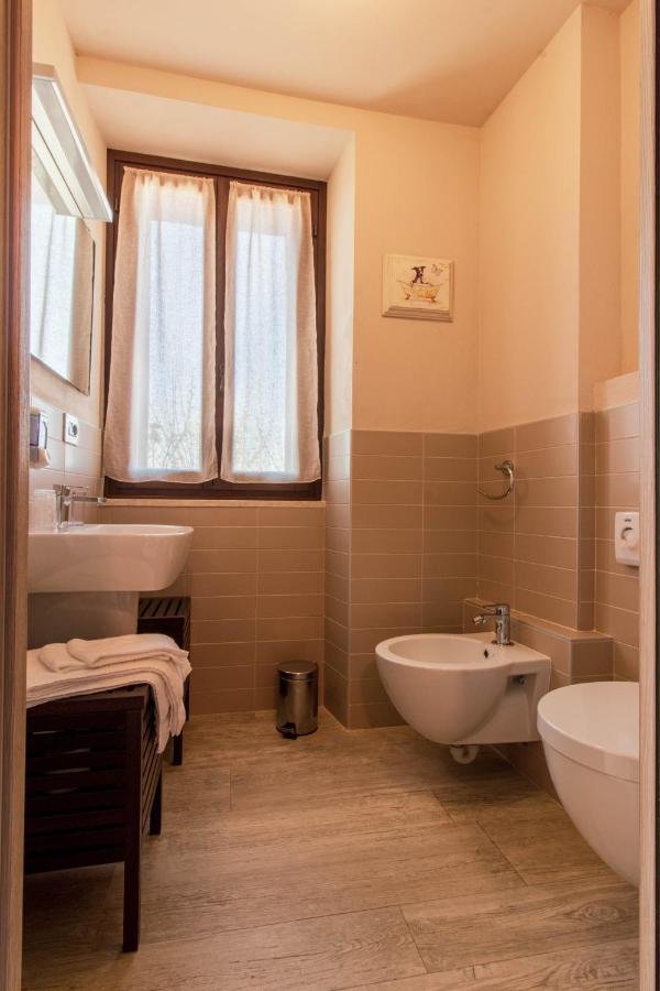 Poggio Dei Farinetti Bed and Breakfast Diano dʼAlba Buitenkant foto