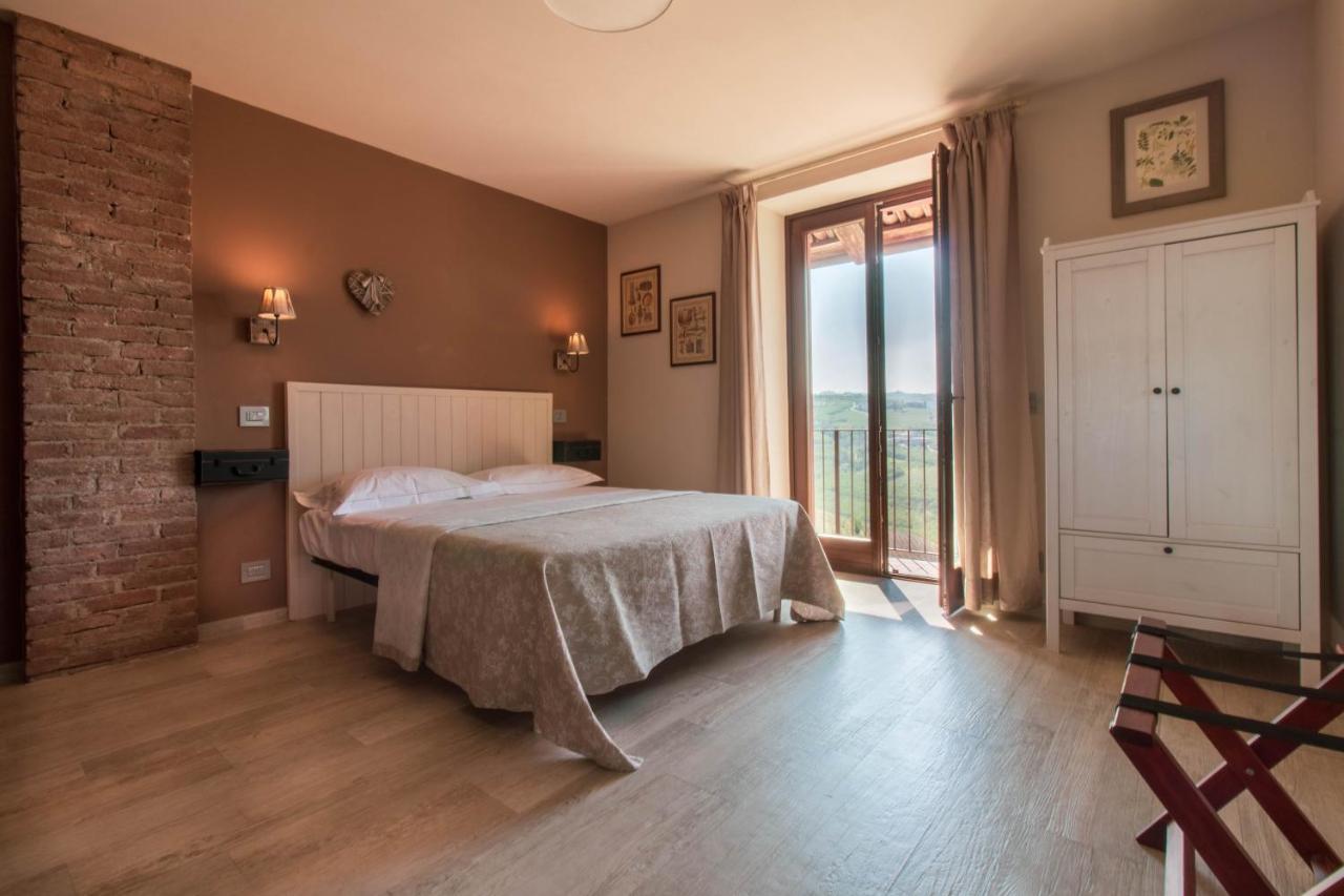 Poggio Dei Farinetti Bed and Breakfast Diano dʼAlba Buitenkant foto