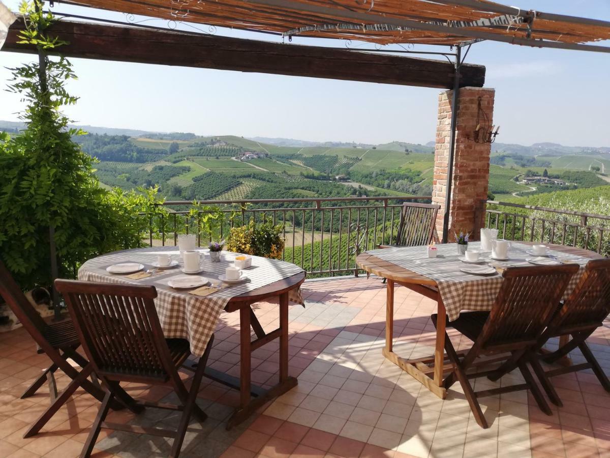 Poggio Dei Farinetti Bed and Breakfast Diano dʼAlba Buitenkant foto